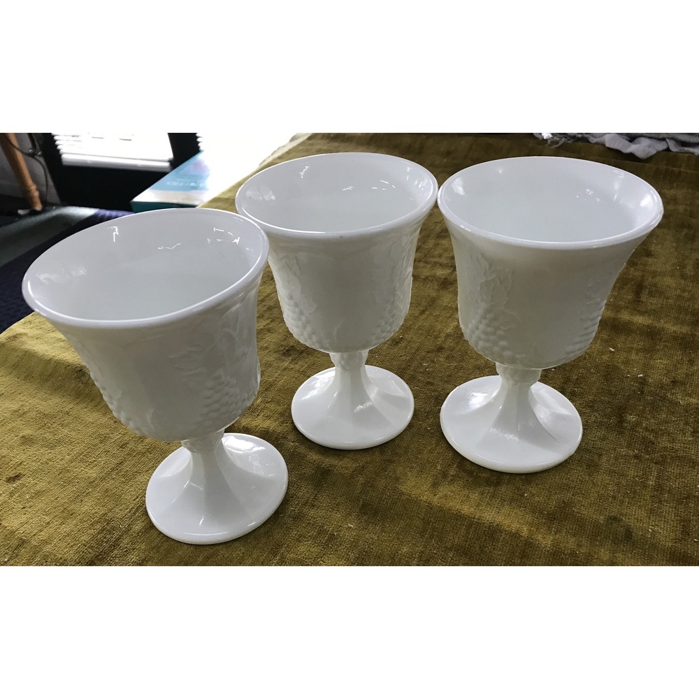 3 Vtg Indiana Milk Glass White Footed Water Wine Goblet Set Colony Harvest Grape